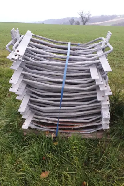 Korbbuchten, Kastenstand, Deckstall, Fressplatzteiler