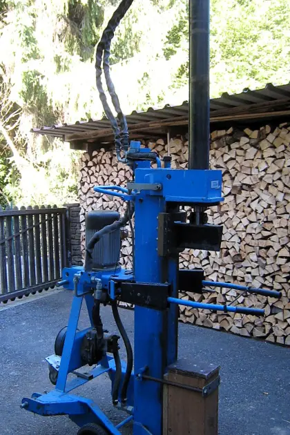 Güde 14 t Holzspalter mit Zapfwelle und Elektromotor
