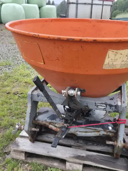 Landsberg Düngerstreuer 733R