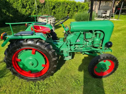 Holder Oldtimer-Traktor