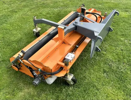 Bema Kehrmaschine Weidemann Traktor Radlader Euro