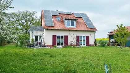 Haus in Ortsrandlage, Garten, Tierhaltung, 1.877 qm Grund