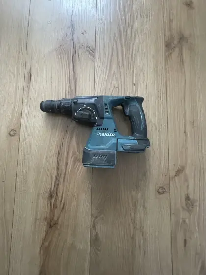 Makita DHR 243 Akku-Schlagbohrmaschine DHR243