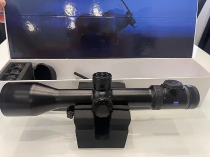 Zeiss Victory V8 2,8-20x56