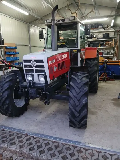 Steyr 8130 SK2