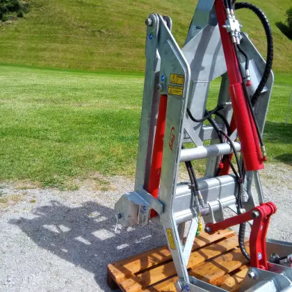 Front-Heck-Stapler Fliegl