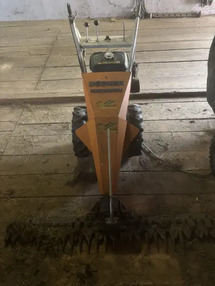 Mähmaschine Bucher