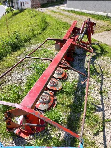 Farmland Mähwerk