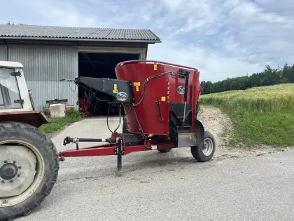 Futtermischwagen AZB