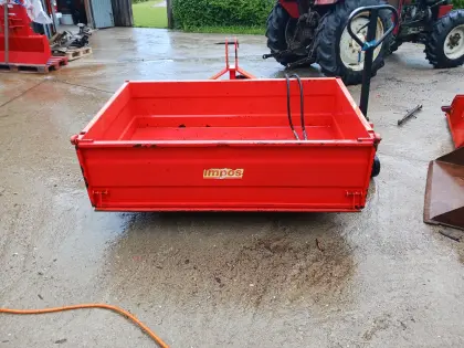 Zum Verkauf steht eine gebrauchte Krpan Kippmulde 160x100