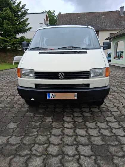 Volkswagen VW Bus Diesel 70D Kombi