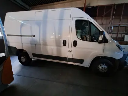 Peugeot Boxer 33 L2H2 Blue HDi 140 S&S Premium