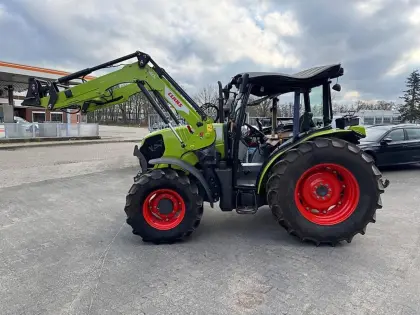 Claas Elios 210 mit Frontlader, Unfall