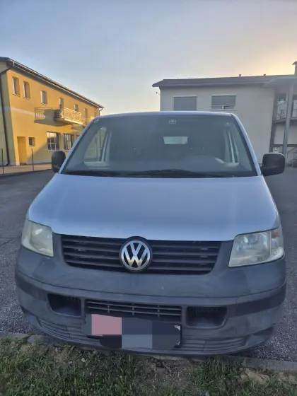 VW T5 LR