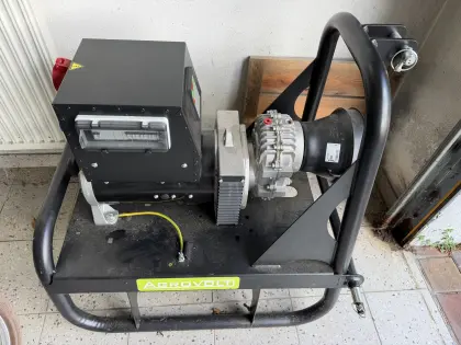 Notstromgenerator Zapfwelle neuwertig, nur Testbetrieb, Fogo Agrovolt 22 KVA