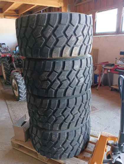 Kipperreifen 445/45 R19,5 Kompletträder Roadlux R358