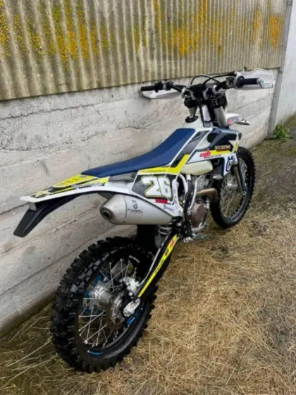Verkaufe sehr gut erhaltene Husqvarna 350 FE