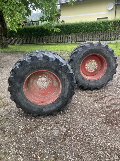 Räder 480/65-R24, 15x24 Felge, Steyr, Fendt