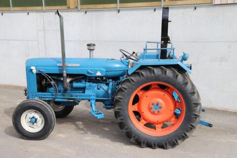 Fordson Major 6 Zylinder