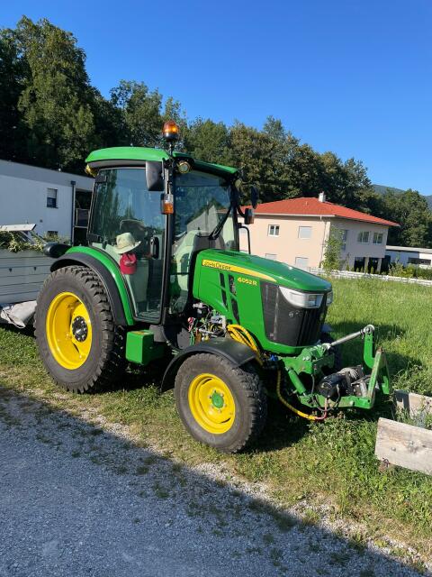 John Deere 4052R