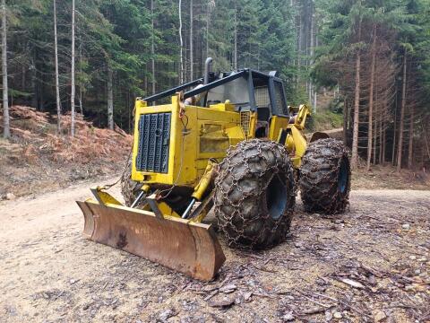 Caterpillar 518 Knickschlepper