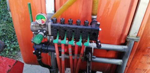 Feldspritze Jessur STS 101