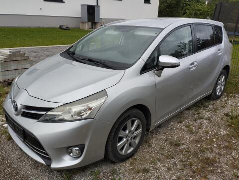 Toyota Verso 1,6 AHK 7-Sitzer