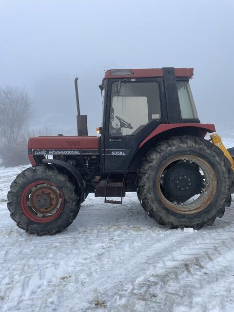 Case 685XL