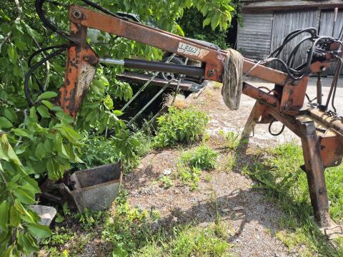 3-Punkt-Heckbagger