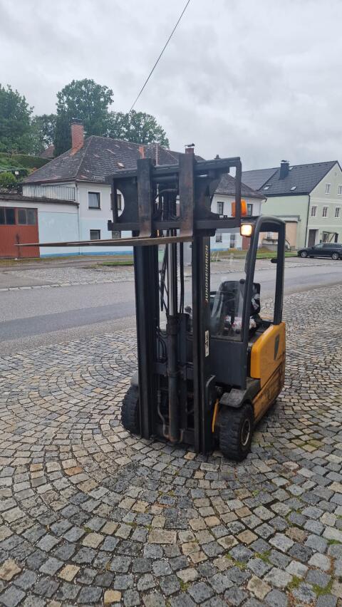 Jungheinrich EFG216k el. Stapler