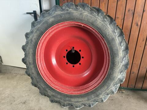 Reifen 12.4 R36