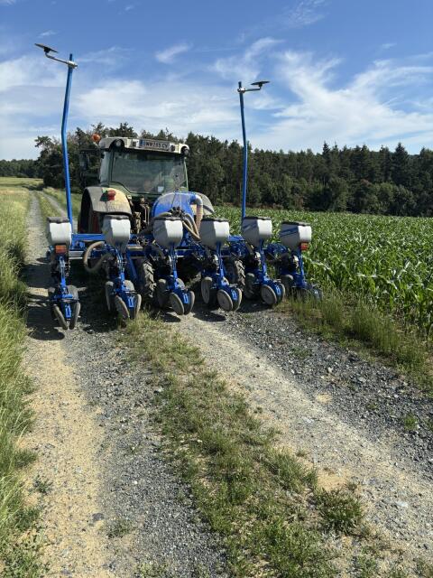 Einzelkornsetzgerät New Holland