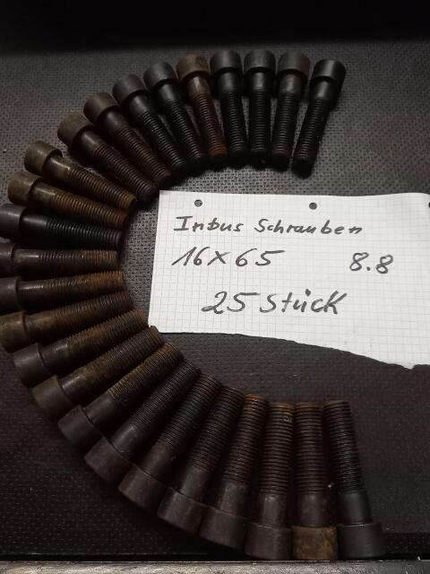 25 Inbus-Schrauben 16 x 65, Güte 8.8