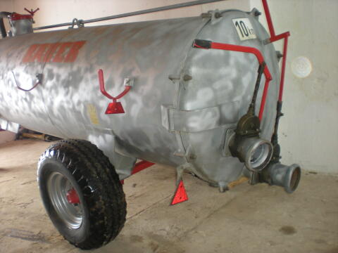 Güllefass 3.200 l und 2.200 l Bauer