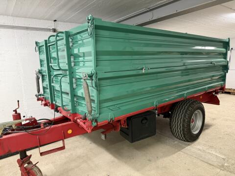 Dreiseitenkippe Farmtech mit hydr. Bremse EDK 5