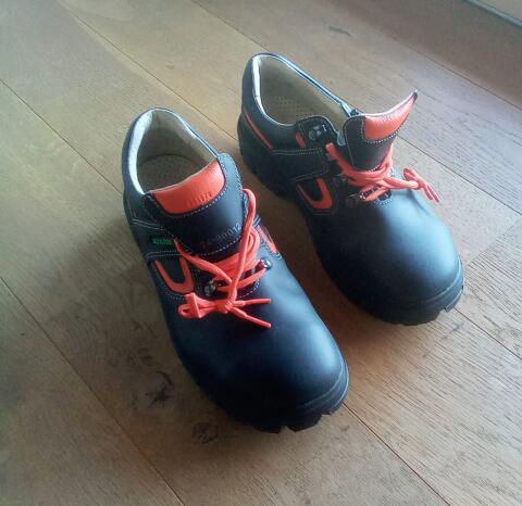 Sicherheitsschuhe, Schütze Schuhe