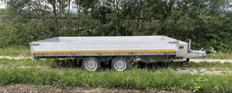 Autoanhänger 3,5 t inkl. Rampen Eduard Multitrailer