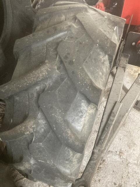 Reifen 420/70R24