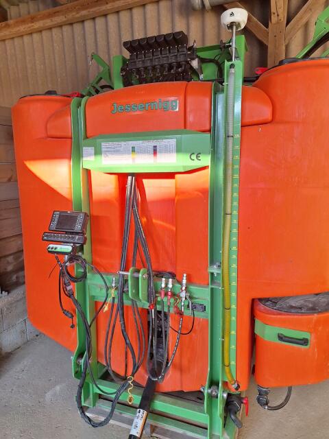 Feldspritze Jessernigg NG Pro Light 1.200 l