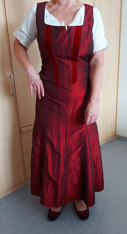 Trachtenkostüm mit Bluse, Gr. 38, Ballkostüm, Trachtenbluse