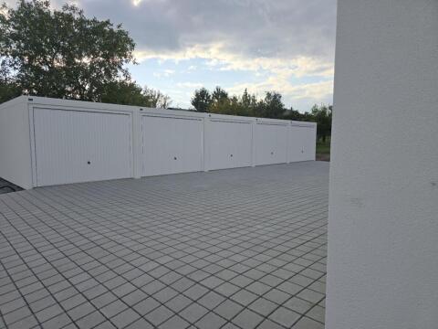 Garage, Lagerplatz