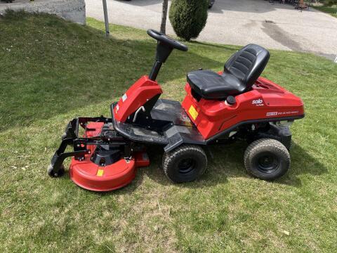 Solo Allrad Aufsitzmäher FC13 90.6 HD 4 WD