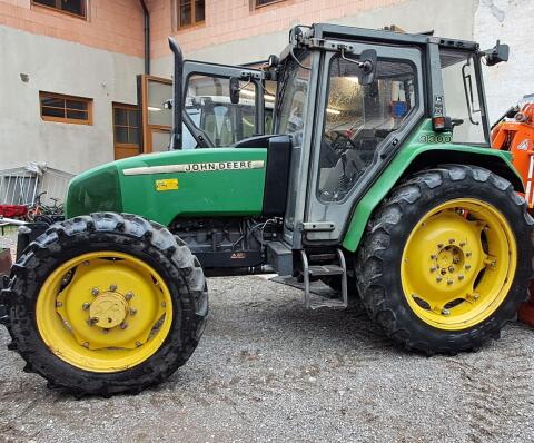 John Deere 3300X