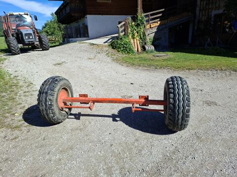 Rinner Achse gebremst komplett mit Bereifung