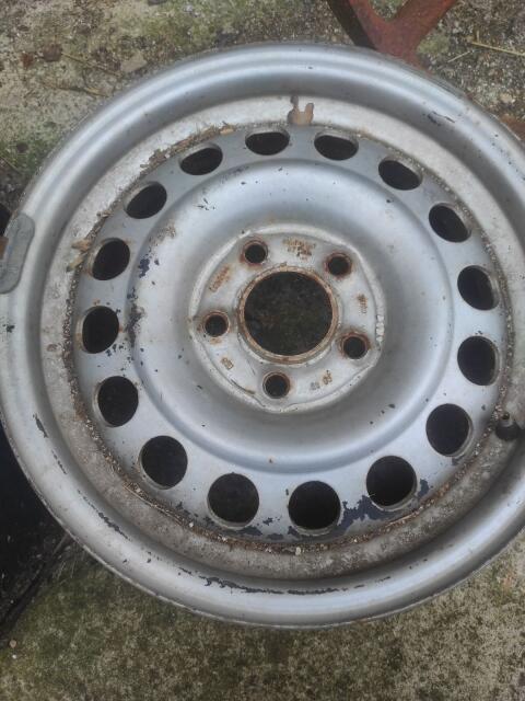 Verkaufe Stahlfelgen 5 1/2Jx15H2 ET00