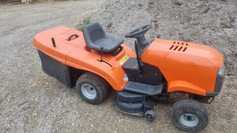Rasentraktor Husqvarna TC130