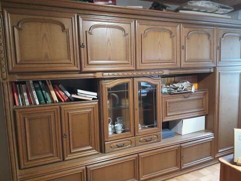 Wohnzimmerschrank
