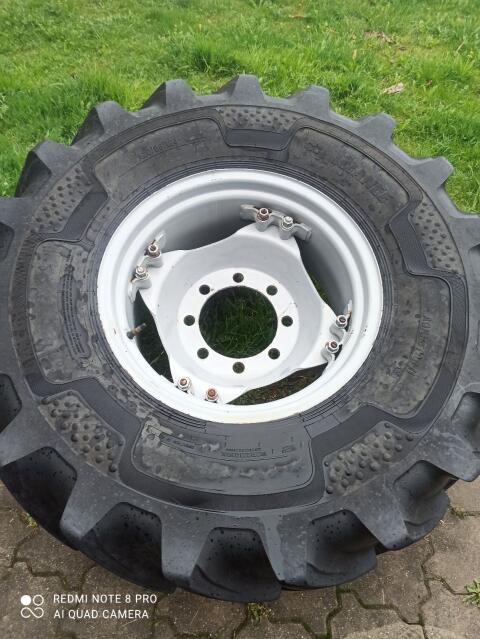 Räder 420/85 24 (480/70 24), alt 16.9/24