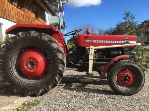 MF 135 Massey Ferguson 135