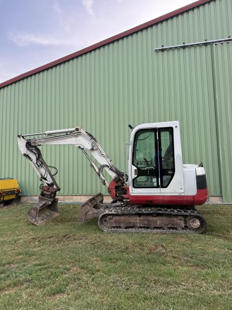 Takeuchi TB 145 Powertilt